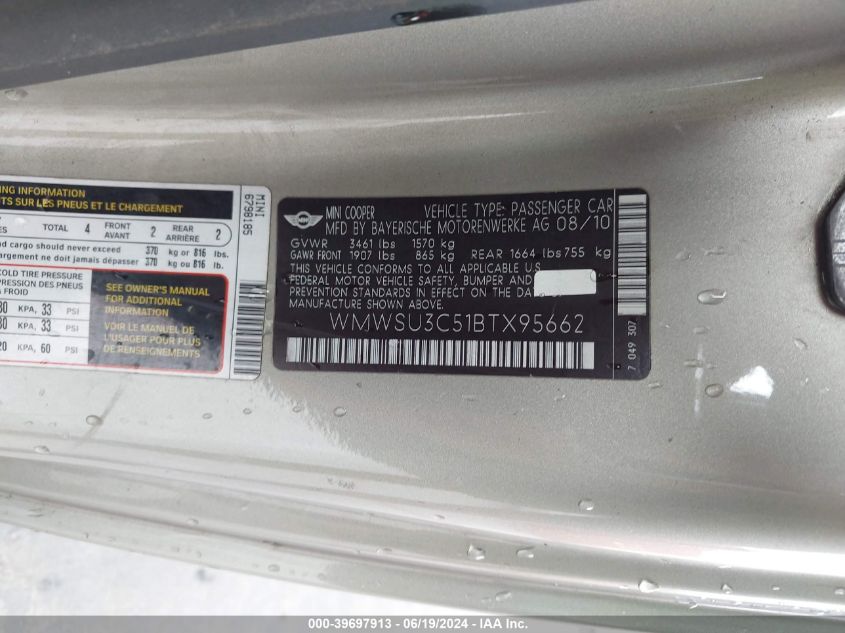 2011 Mini Cooper VIN: WMWSU3C51BTX95662 Lot: 39697913