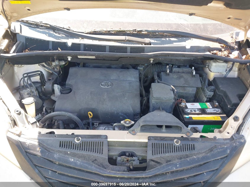 2011 Toyota Sienna Base V6 VIN: 5TDZK3DC0BS162654 Lot: 39697915