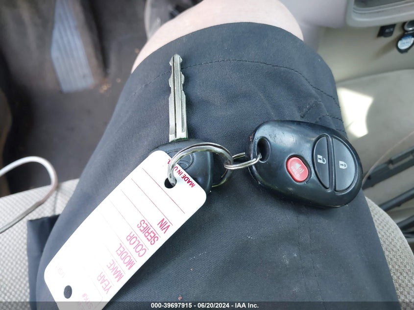 2011 Toyota Sienna Base V6 VIN: 5TDZK3DC0BS162654 Lot: 39697915