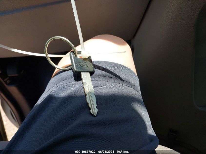 2010 Ford E-350 Super Duty Commercial VIN: 1FDSS3EP4ADA40257 Lot: 39697932