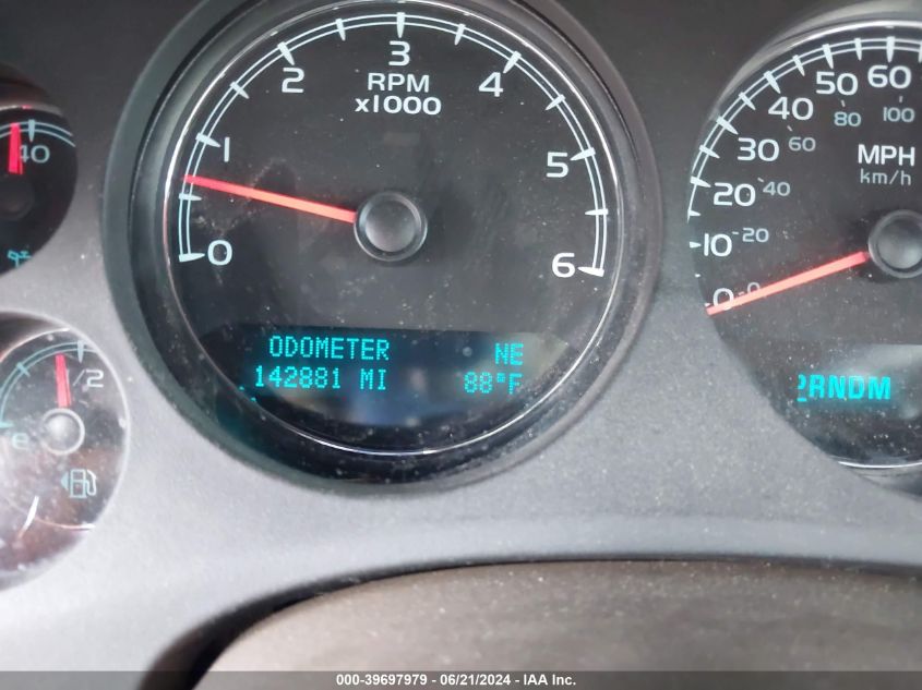 2011 Chevrolet Tahoe C1500 Lt VIN: 1GNSCBE00BR220782 Lot: 39697979