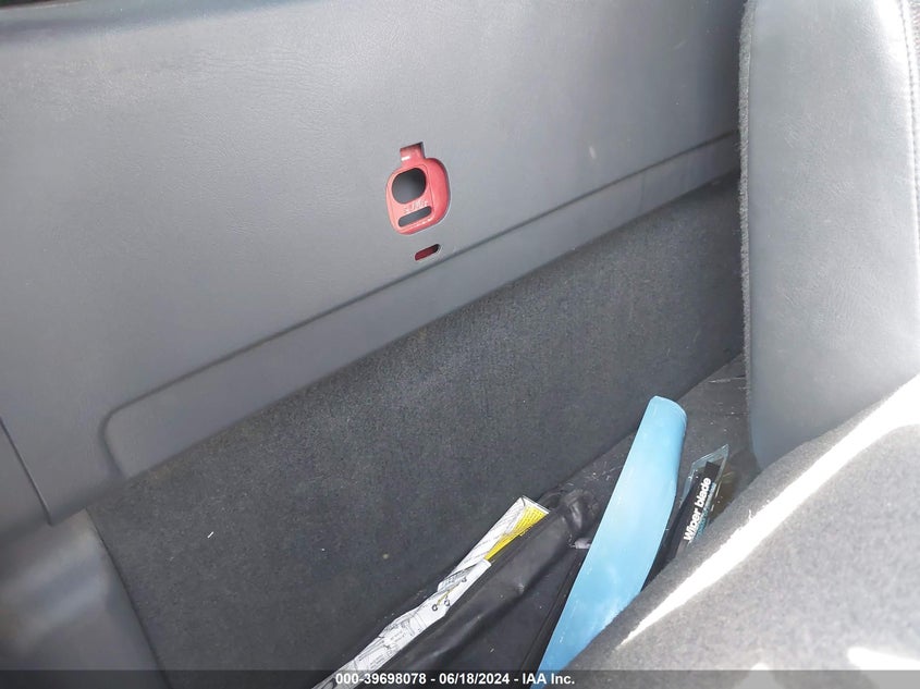 2000 Chevrolet Silverado 1500 VIN: 1GCEC14WXYZ112670 Lot: 39698078