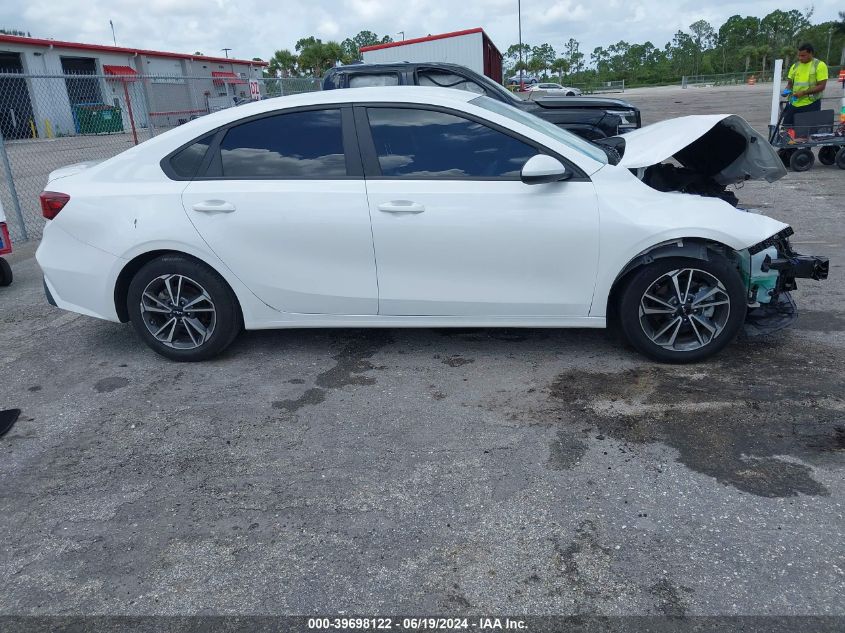 2022 Kia Forte Lxs VIN: 3KPF24AD5NE456586 Lot: 39698122