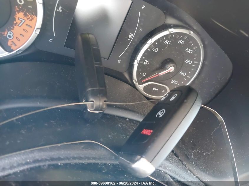 2017 Jeep Renegade Latitude VIN: ZACCJBBB4HPF55804 Lot: 39698162