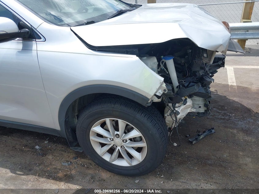 2016 Kia Sorento 2.4L Lx VIN: 5XYPG4A33GG165894 Lot: 39698256