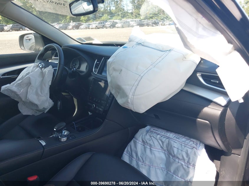 2020 Infiniti Qx50 Luxe Awd VIN: 3PCAJ5M34LF111109 Lot: 39698278