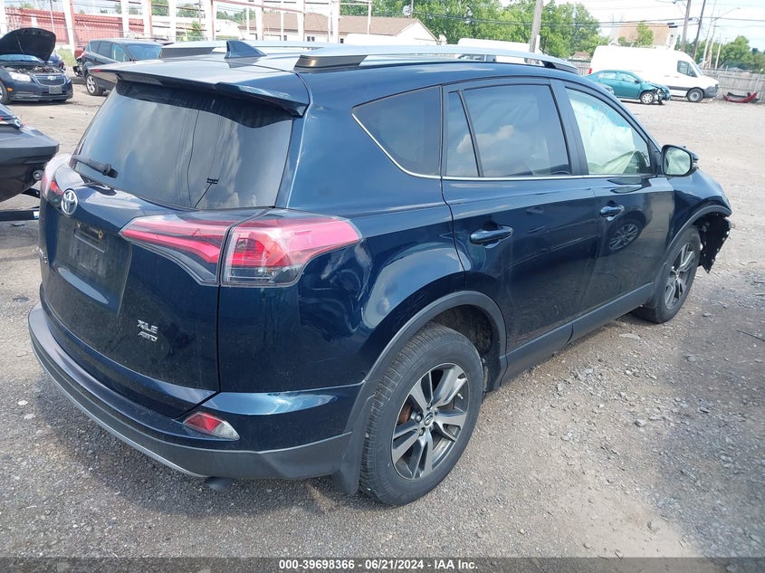 VIN JTMRFREV7JD239294 2018 TOYOTA RAV4 ADVENTURE/XLE