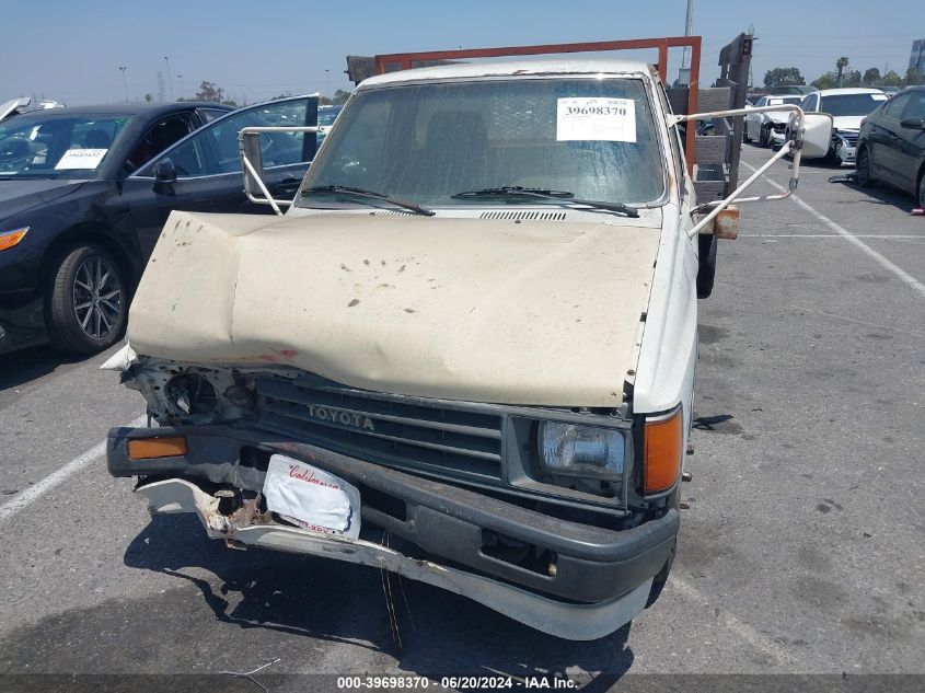 1987 Toyota Pickup Cab Chassis Rn75 VIN: JT5RN75T0H0017523 Lot: 39698370