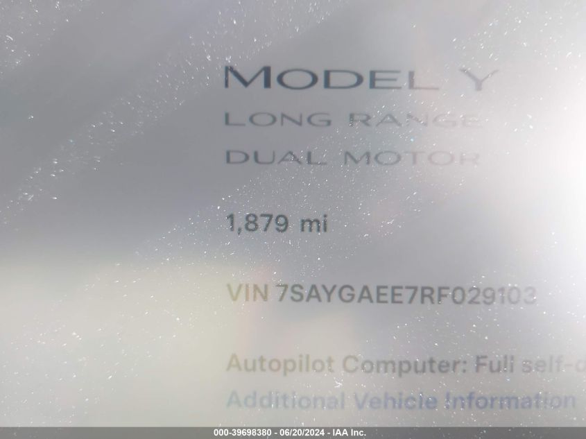 2024 Tesla Model Y VIN: 7SAYGAEE7RF029103 Lot: 39698380