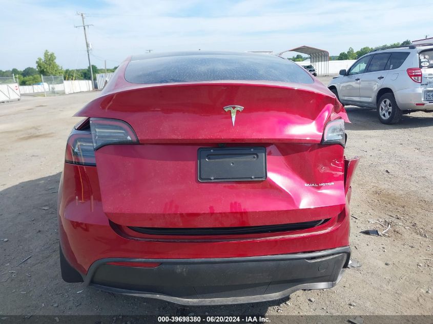 2024 Tesla Model Y VIN: 7SAYGAEE7RF029103 Lot: 39698380