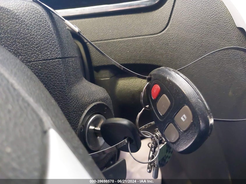 2010 Chevrolet Traverse Lt VIN: 1GNLVGED7AS111547 Lot: 39698570