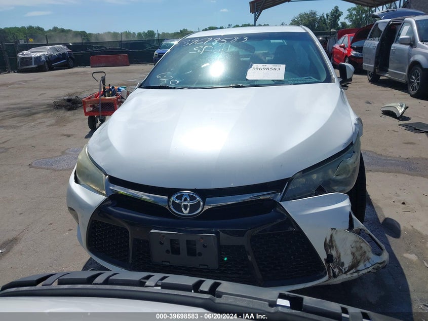 2016 Toyota Camry Le/Xle/Se/Xse VIN: 4T1BF1FK3GU543217 Lot: 39698583
