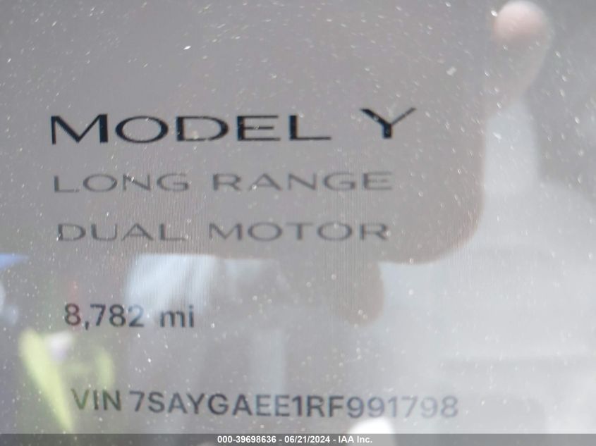 2024 Tesla Model Y Long Range Dual Motor All-Wheel Drive VIN: 7SAYGAEE1RF991798 Lot: 39698636