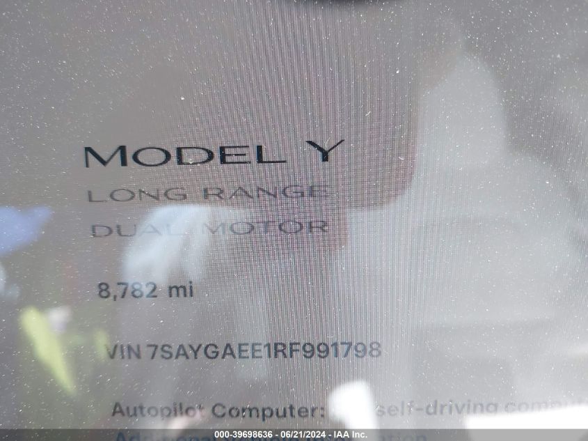 2024 Tesla Model Y Long Range Dual Motor All-Wheel Drive VIN: 7SAYGAEE1RF991798 Lot: 39698636