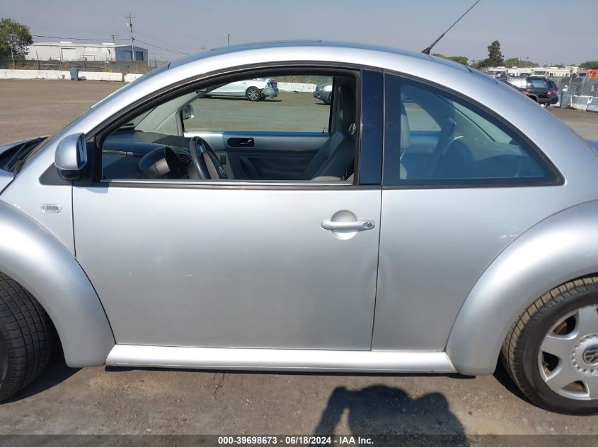 2000 Volkswagen New Beetle Glx VIN: 3VWDD21C2YM499898 Lot: 39698673