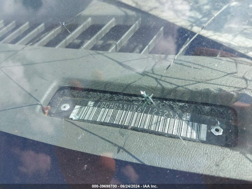 2006 Chevrolet Express Work Van VIN: 1GCHG39U861125238 Lot: 39698700