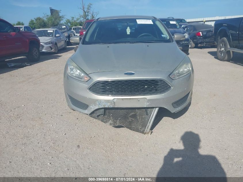 2016 Ford Focus Se VIN: 1FADP3F2XGL348555 Lot: 39698814