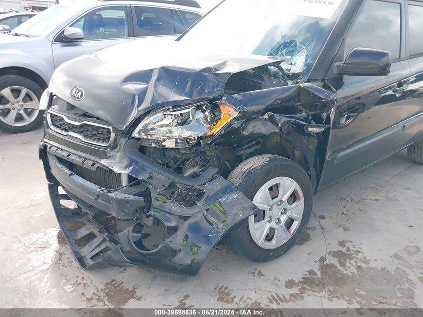 2013 Kia Soul VIN: KNDJT2A58D7566874 Lot: 39698836