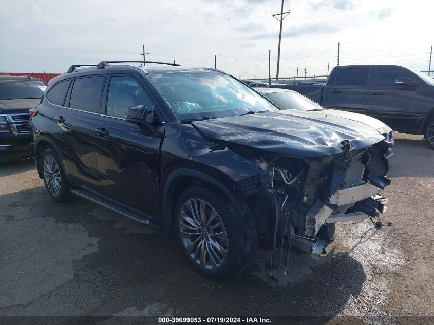 5TDFZRBH7NS173042 2022 TOYOTA HIGHLANDER - Image 1