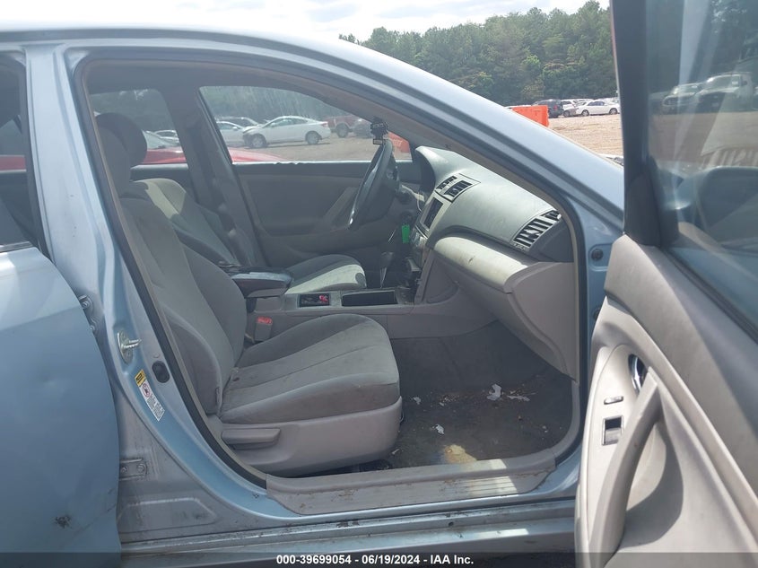 2007 Toyota Camry Le VIN: 4T1BE46K77U715821 Lot: 39699054