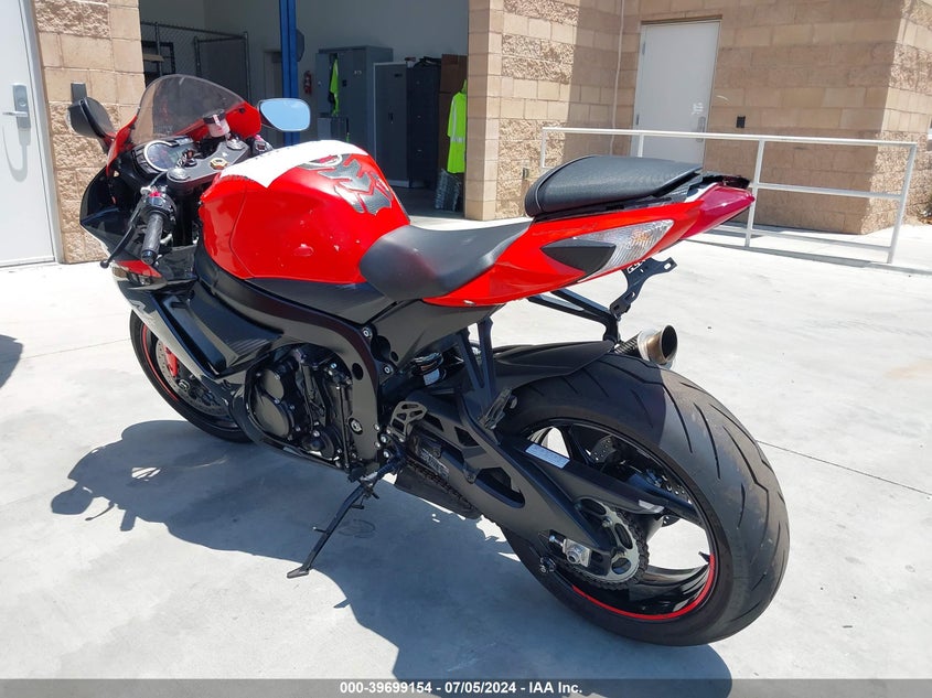 2022 SUZUKI GSX-R600 - JS1GN7FA8N7100624