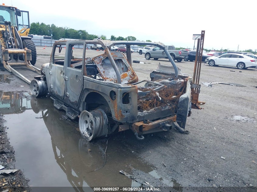 2014 JEEP WRANGLER UNLIMITED SPORT - 1C4BJWDG5EL261453
