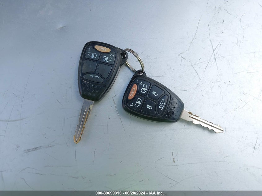 2007 Chrysler Town & Country Touring VIN: 2A4GP54L97R357988 Lot: 39699315