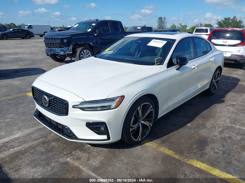 2024 VOLVO S60 B5 CORE DARK THEME - 7JRL12FK6RG281810