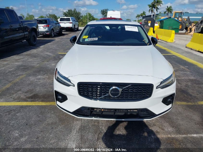 2024 VOLVO S60 B5 CORE DARK THEME - 7JRL12FK6RG281810