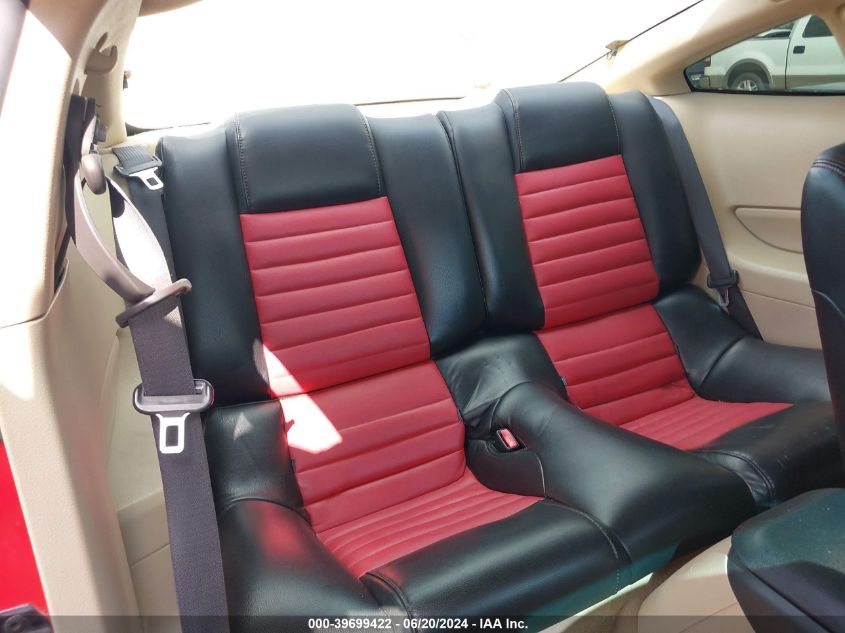 2008 Ford Mustang V6 Deluxe/V6 Premium VIN: 1ZVHT80N685176860 Lot: 39699422