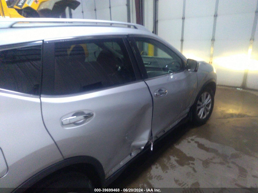 2015 Nissan Rogue Sv VIN: KNMAT2MV0FP506652 Lot: 39699468