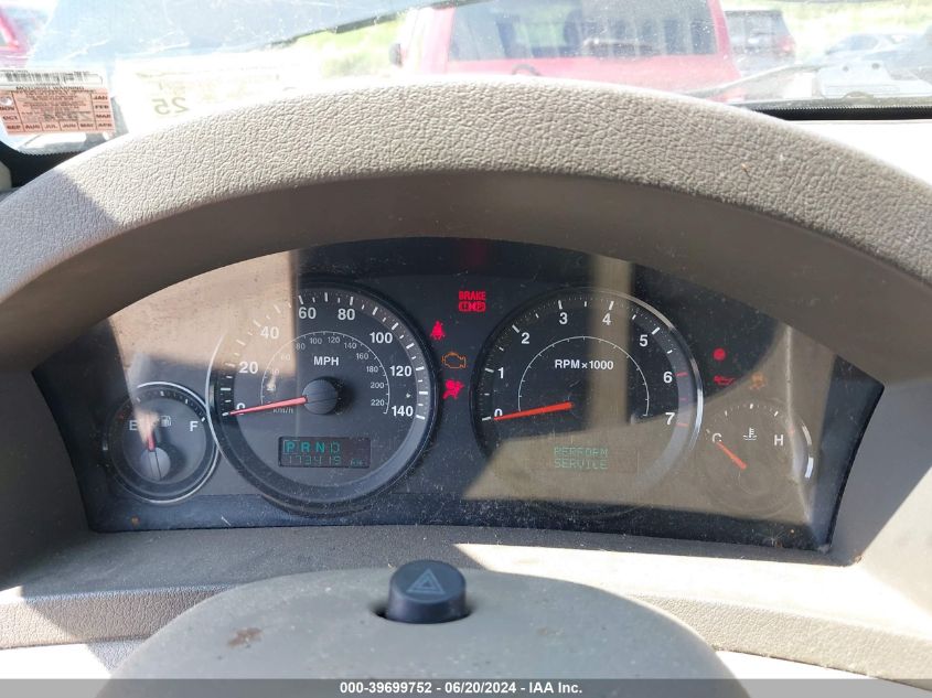 2005 Jeep Grand Cherokee Laredo VIN: 1J4HR48N85C649027 Lot: 39699752