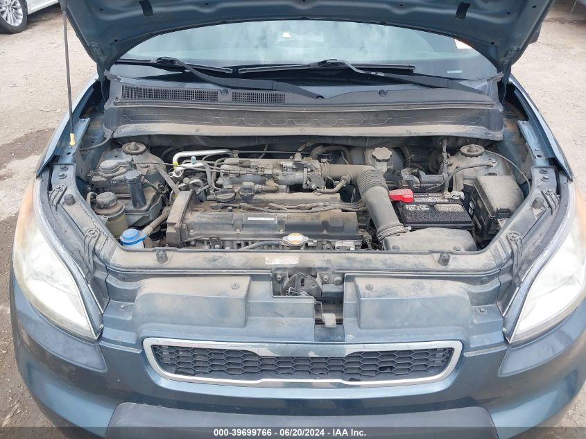 2011 Kia Soul + VIN: KNDJT2A26B7196463 Lot: 39699766