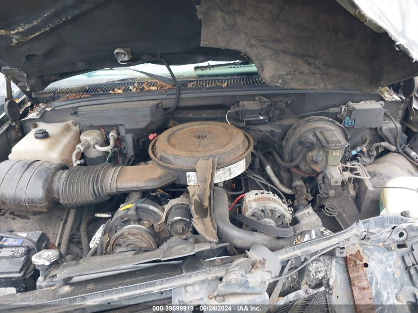 1990 Chevrolet Gmt-400 K2500 VIN: 1GCGK24K5LE138284 Lot: 39699919