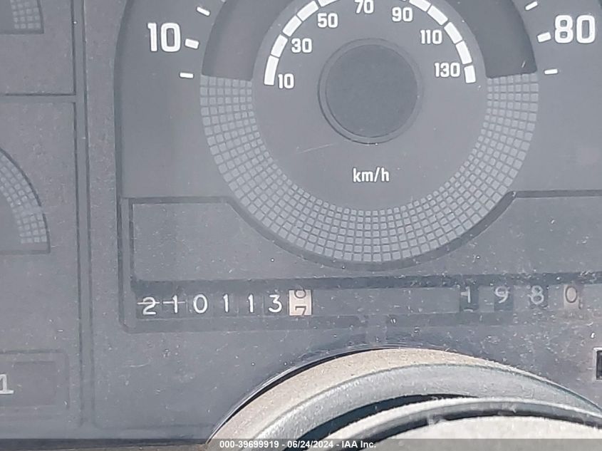 1990 Chevrolet Gmt-400 K2500 VIN: 1GCGK24K5LE138284 Lot: 39699919