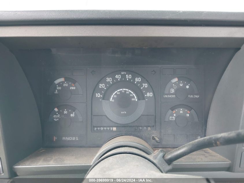 1990 Chevrolet Gmt-400 K2500 VIN: 1GCGK24K5LE138284 Lot: 39699919