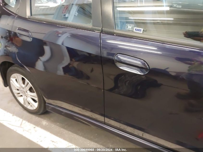 2010 Honda Fit Sport VIN: JHMGE8H40AC017143 Lot: 39699968