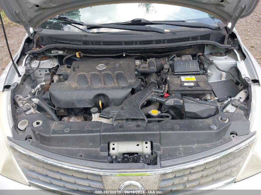 2009 Nissan Versa 1.8S VIN: 3N1BC11E29L438425 Lot: 39700015