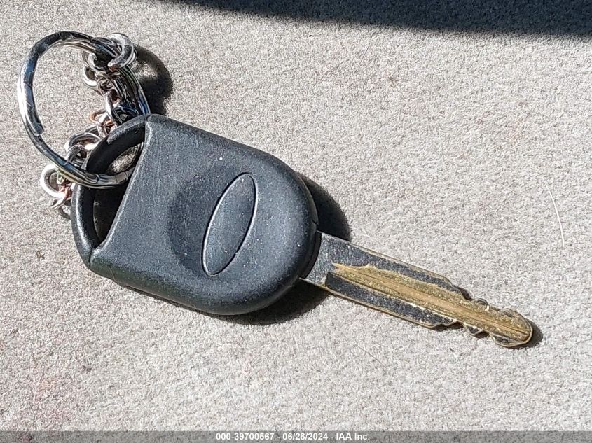 2004 Ford Crown Victoria Standard VIN: 2FAFP73W24X113007 Lot: 39700567