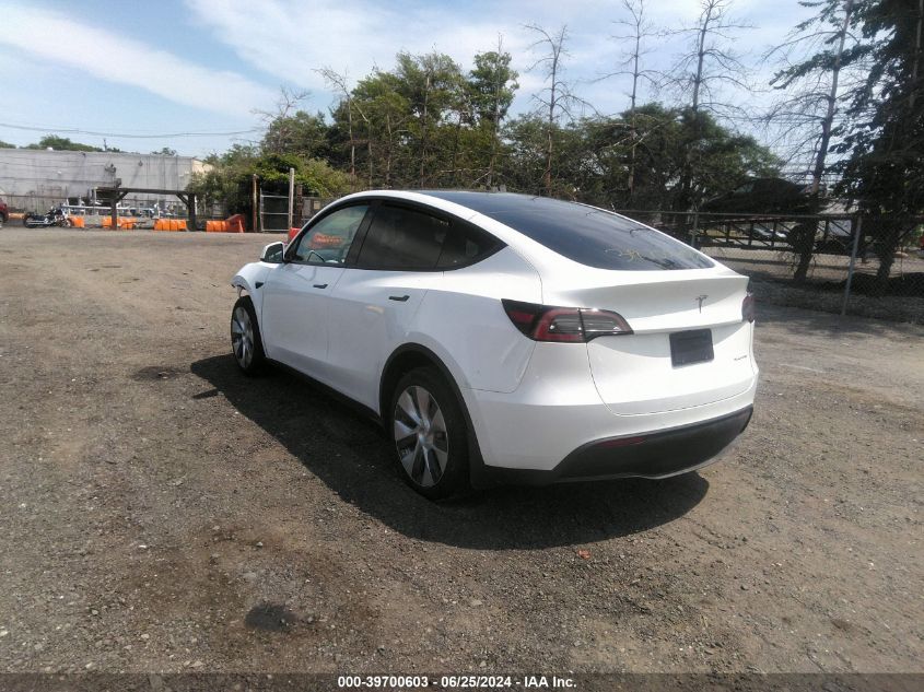 2022 Tesla Model Y Long Range Dual Motor All-Wheel Drive VIN: 7SAYGDEE1NF549244 Lot: 39700603