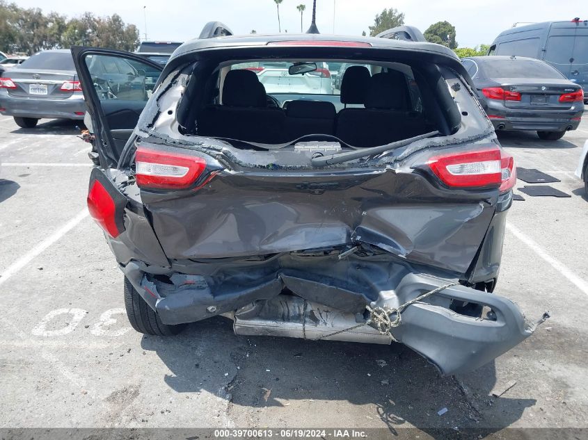 2018 Jeep Cherokee Latitude VIN: 1C4PJLCBXJD557650 Lot: 39700613