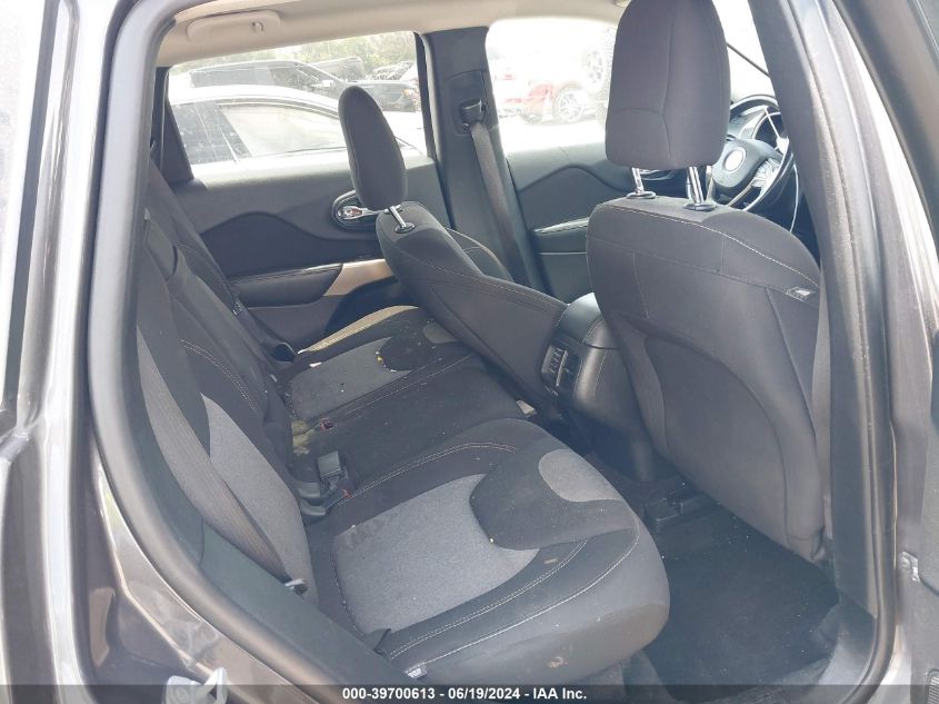 2018 Jeep Cherokee Latitude VIN: 1C4PJLCBXJD557650 Lot: 39700613