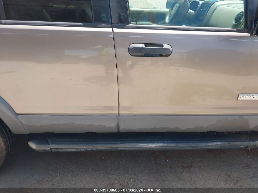 2006 Ford Explorer Xlt VIN: 1FMEU63876UA81607 Lot: 39700663