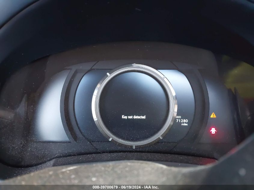 2016 Lexus Is 200T VIN: JTHBA1D22G5029390 Lot: 39700679