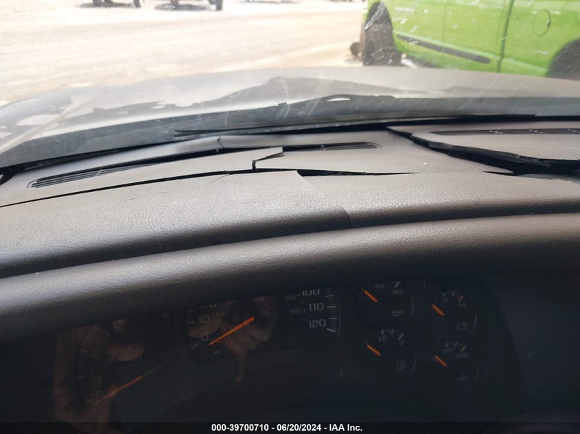 2005 Chevrolet Silverado 1500 Ls VIN: 2GCEC13T751356384 Lot: 39700710