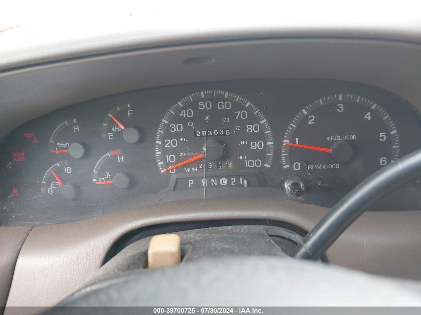 1998 Ford F-150 Lariat/Standard/Xl/Xlt VIN: 1FTRX18LXWKA23225 Lot: 39700725