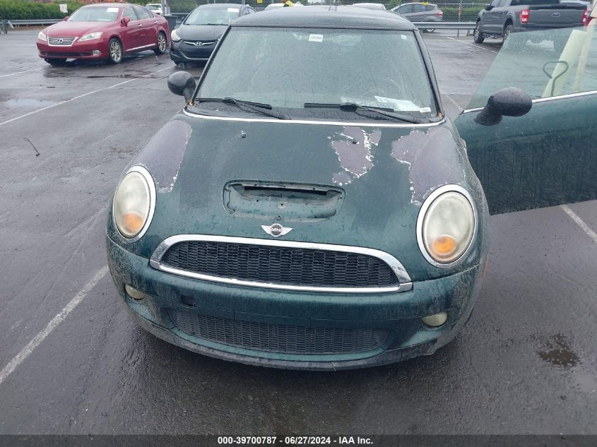 2010 Mini Cooper VIN: WMWMF3C55ATZ26237 Lot: 39700787