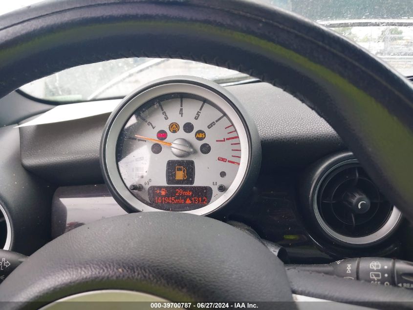 2010 Mini Cooper VIN: WMWMF3C55ATZ26237 Lot: 39700787