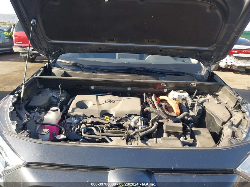 2021 TOYOTA RAV4 HYBRID XLE - JTMRWRFV6MD129758