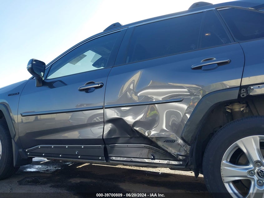 2021 TOYOTA RAV4 HYBRID XLE - JTMRWRFV6MD129758